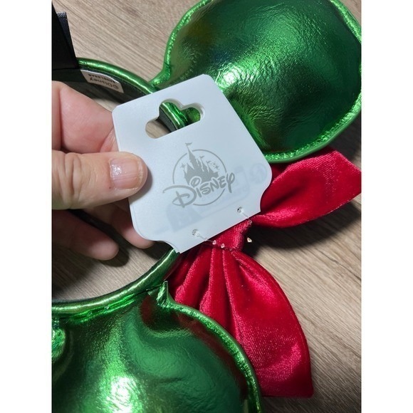 Disney Christmas 2025 Lil Rin Rin Plush Badge Red New
